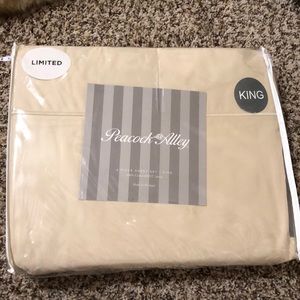 4 piece Sheet Set King 100% Cotton 600 TC Sateen.